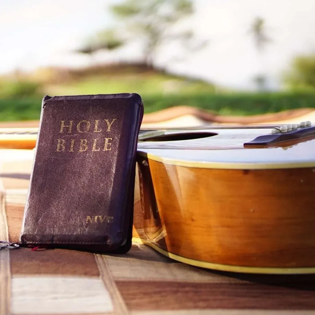Bible Study How To: 8 Simple Tips for Studying the Bible
