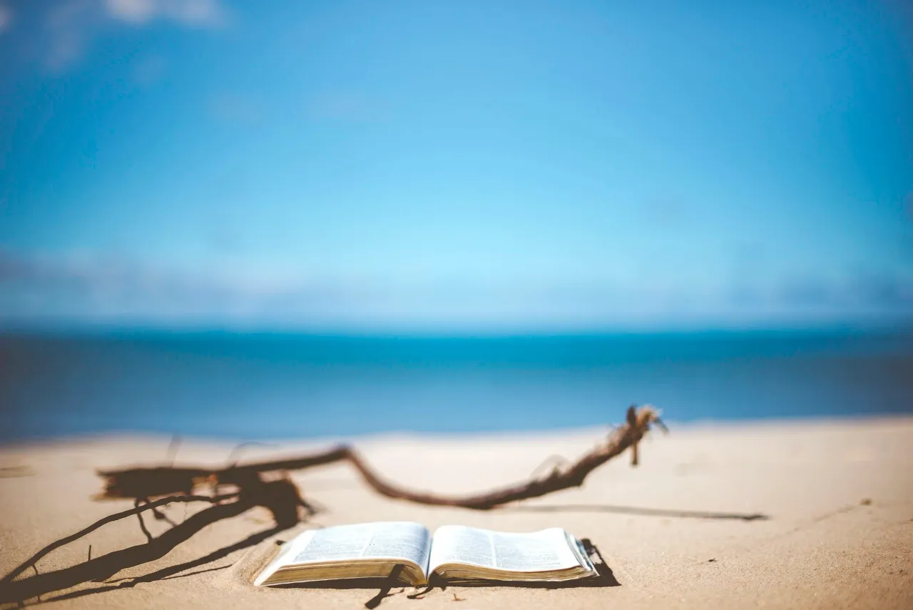 50 Powerful Christian Quotes to Inspire You Today