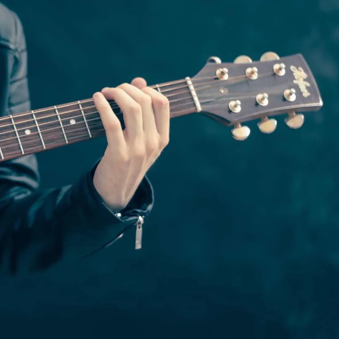  5 Scripture-Based Worship Songs to Increase Your Hunger for God