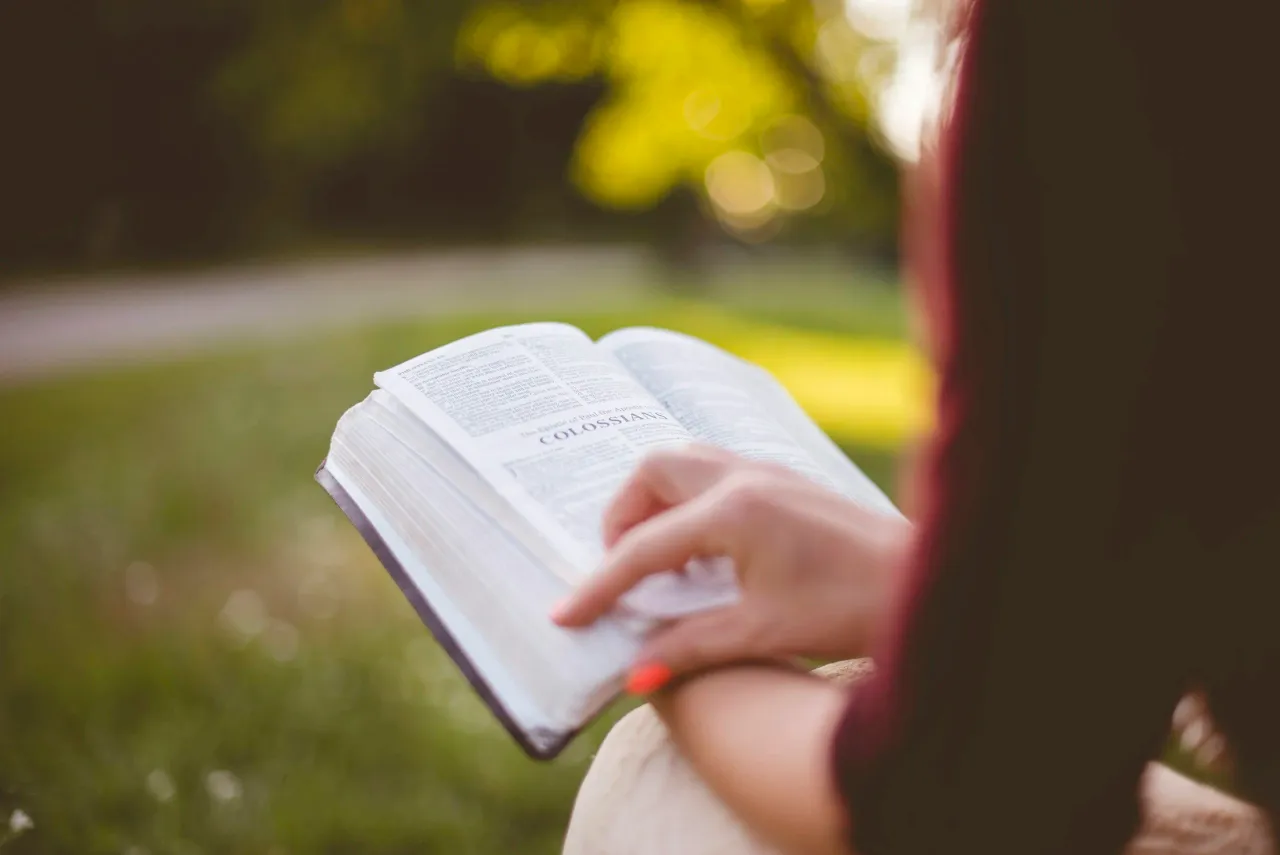 woman reading bible